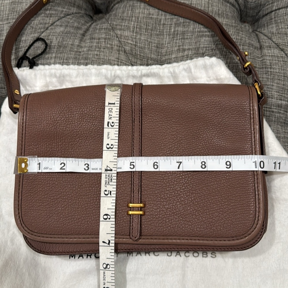 Marc Jacobs Bag Brown Goat Pebbled Leather Shoulder Bag with Gold Accents - Picture 17 of 17
